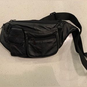Black Fanny pack